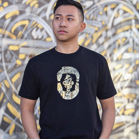 8 Grapes Unisex Shirt - LIMITED EDITION in GOLD